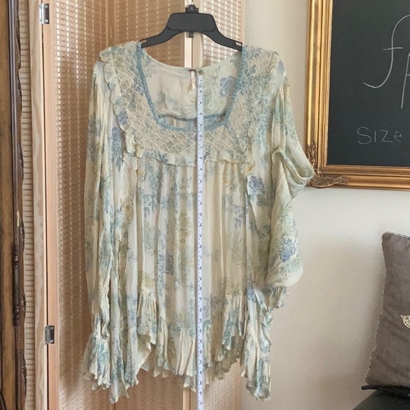 Free People romantic tunic - Picture 12 of 12